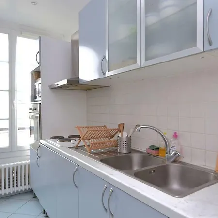Meublees Dans Proche Gare Sncf Privatunterkunft
